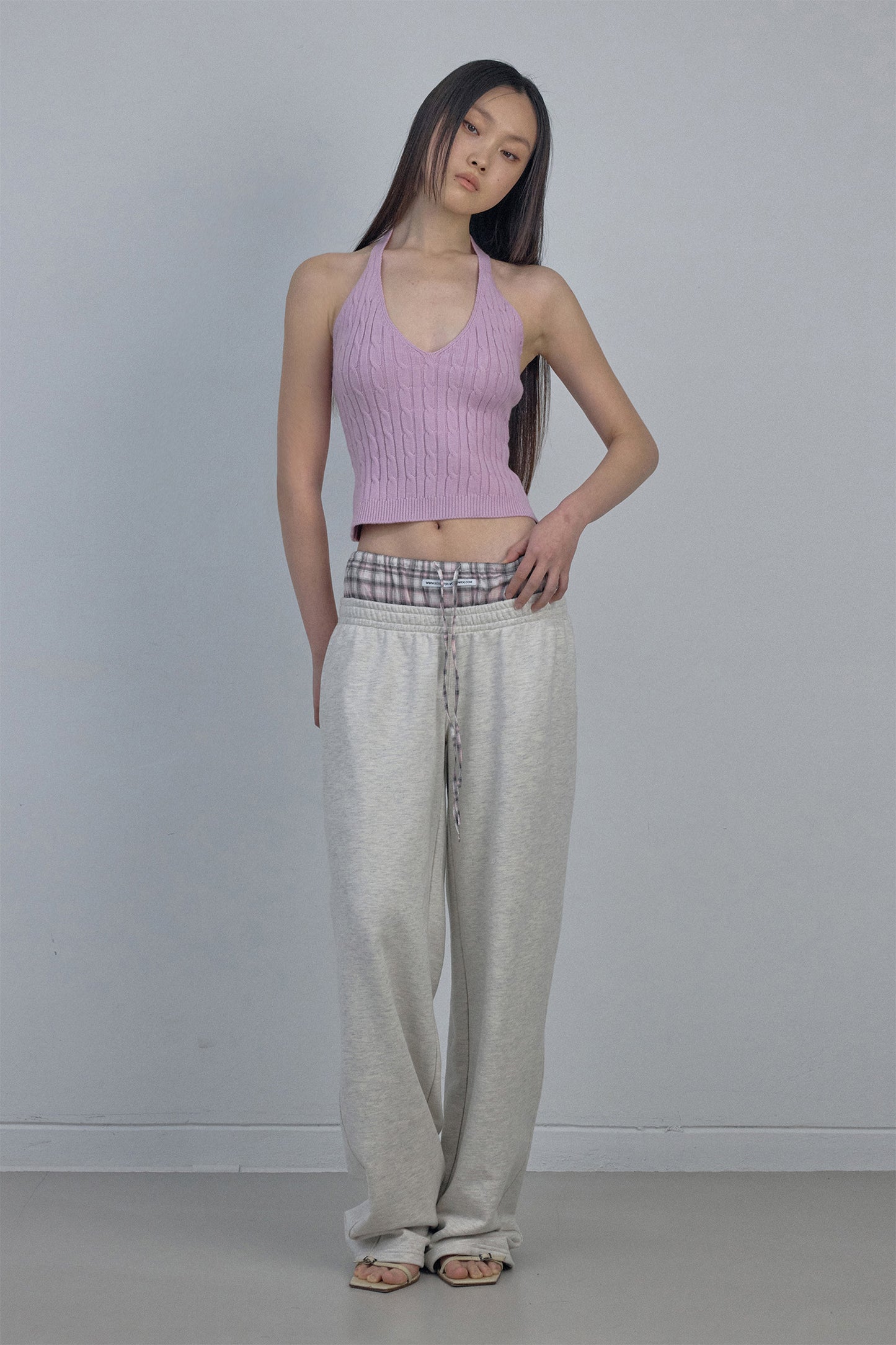 [SCULPTOR®] Knitted Cable Halter Top (3 color)