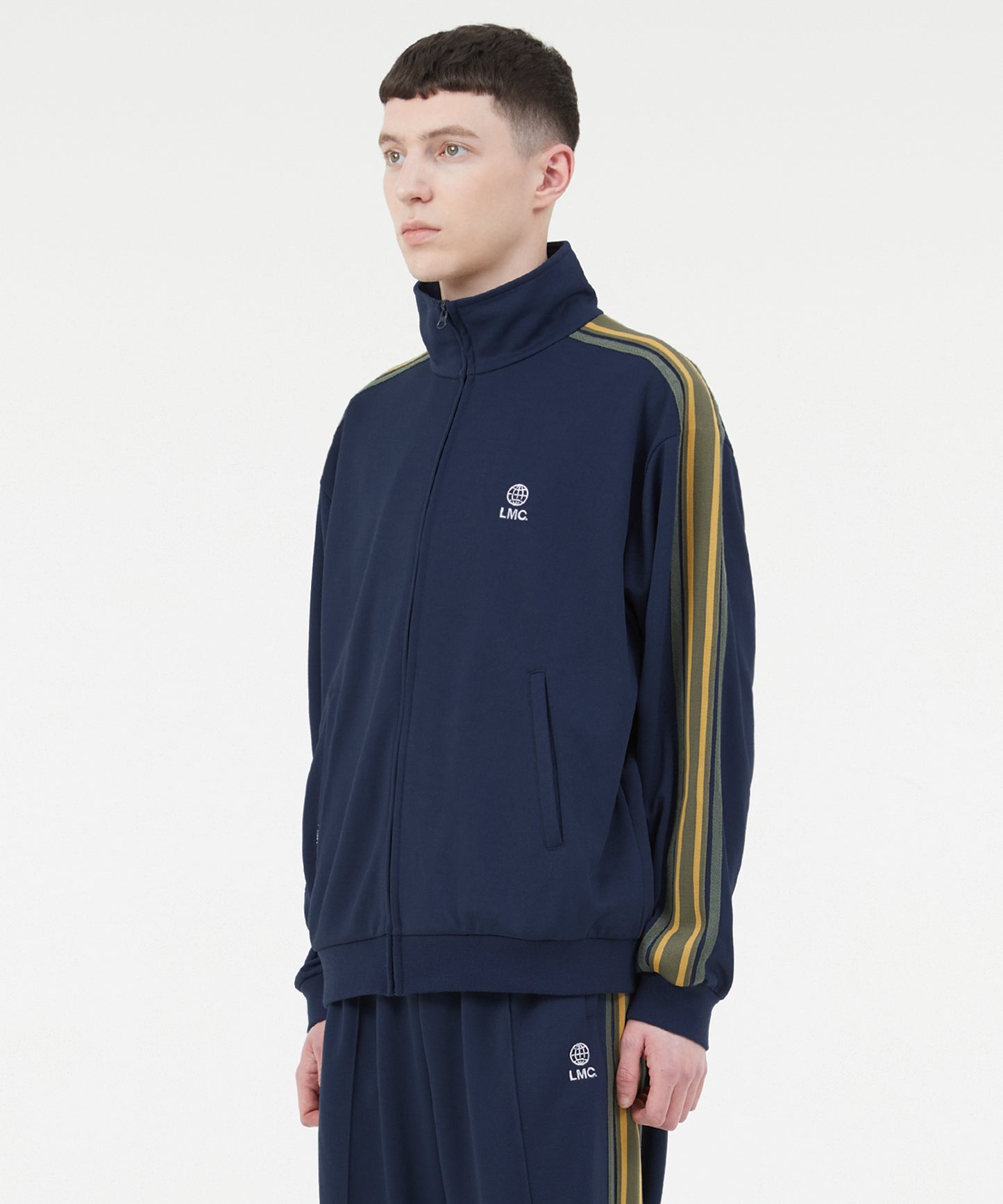 [LMC.] SIDE STRIPED JERSEY TRACK TOP (2 color)