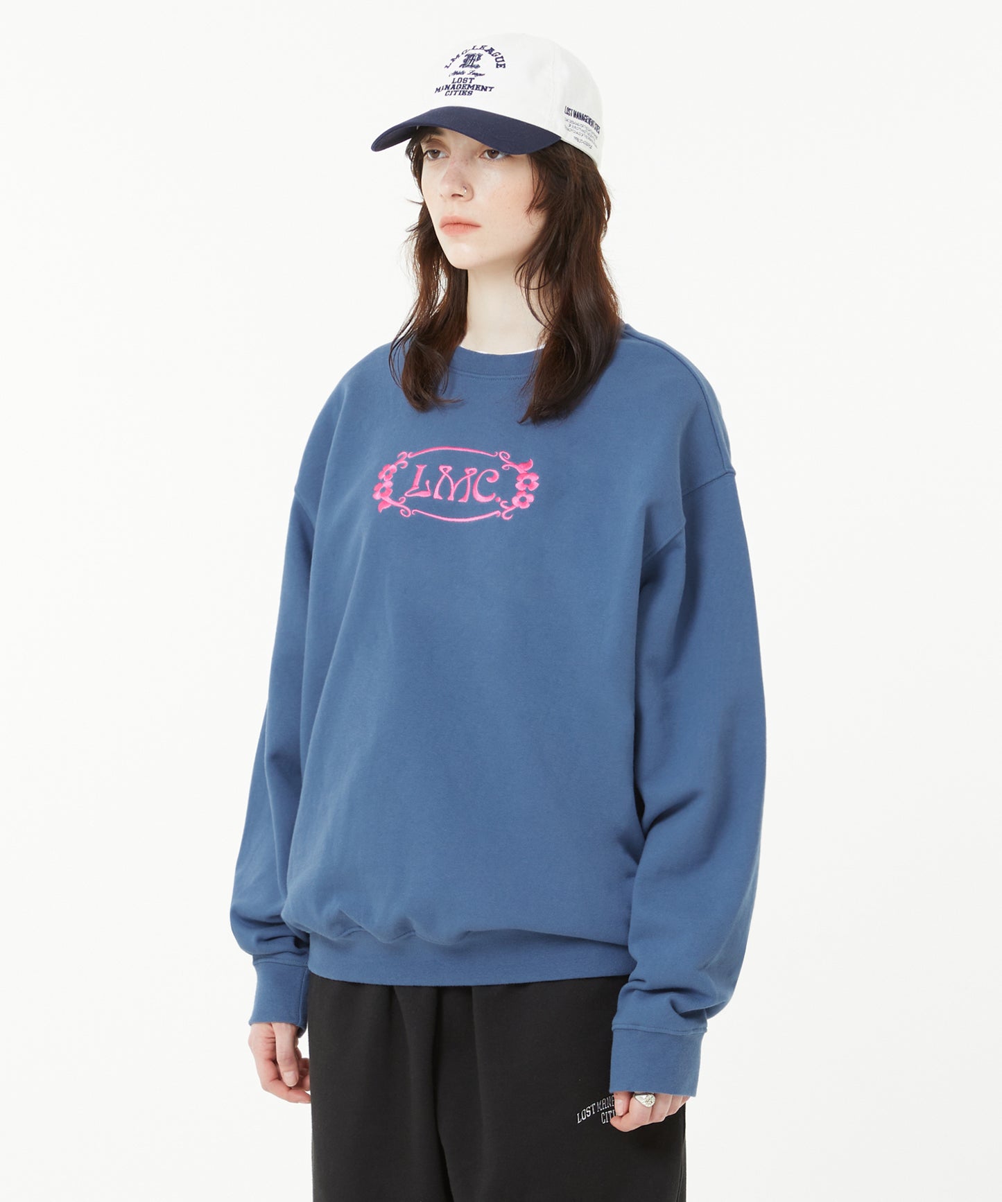 [LMC.] FLOWER OVAL SWEATSHIRT (2 color)