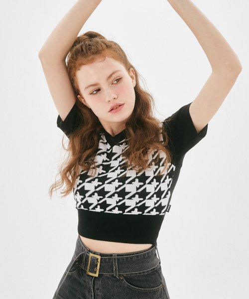 [𝐅𝐚𝐧𝐜𝐲 𝐜𝐥𝐮𝐛©] HOUNDSTOOTH CHECK CROPPED KNIT TOP (2 color)