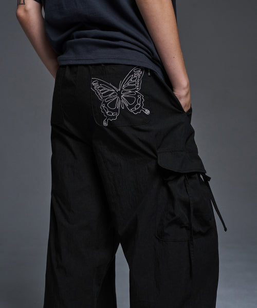 [𝐅𝐚𝐧𝐜𝐲 𝐜𝐥𝐮𝐛©] RIBBON CARGO PARACHUTE PANTS (2 color)