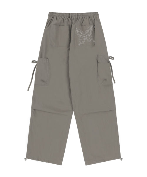 [𝐅𝐚𝐧𝐜𝐲 𝐜𝐥𝐮𝐛©] RIBBON CARGO PARACHUTE PANTS (2 color)