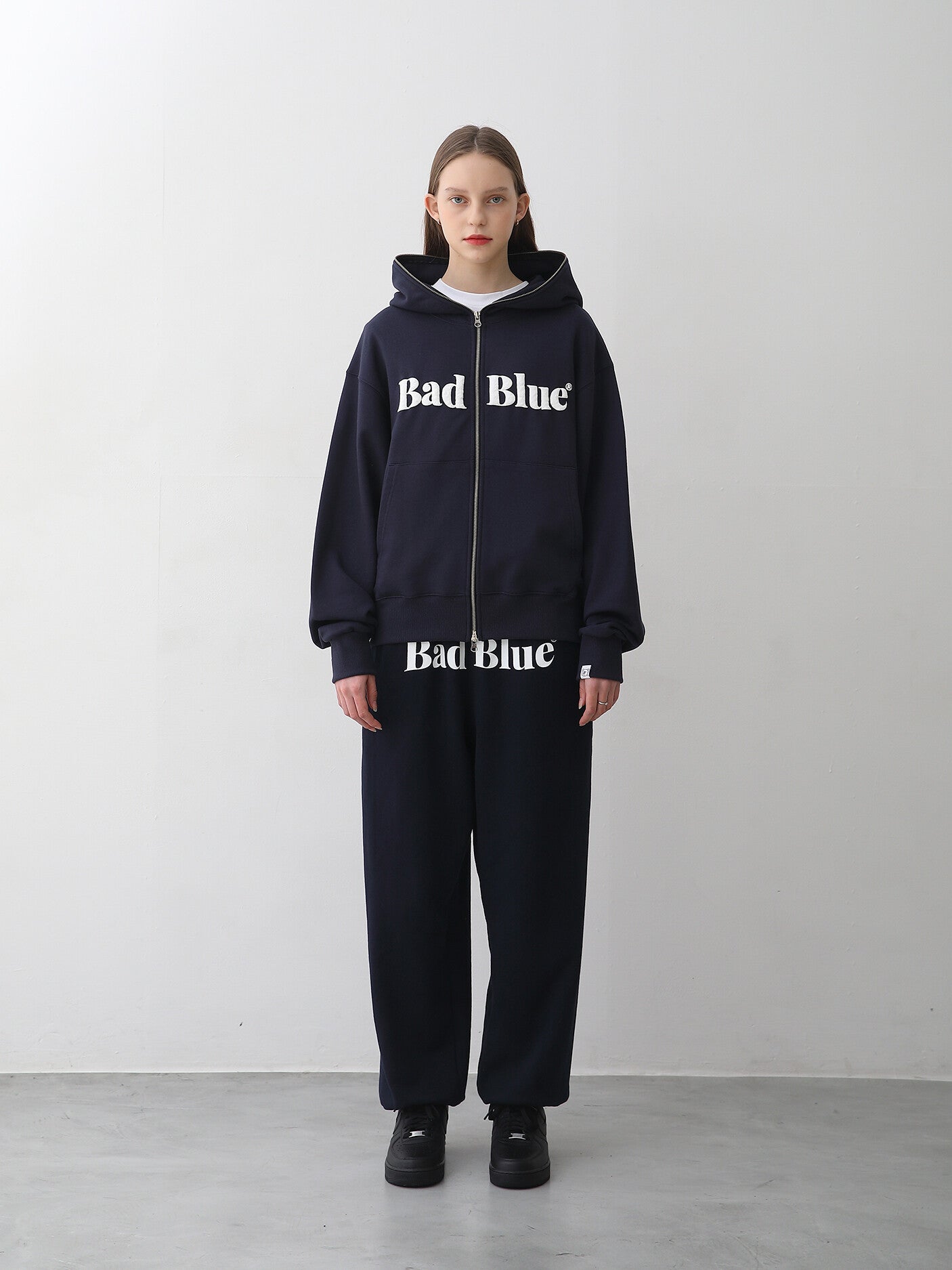 [BadBlue®] Logo Pull Zip Hoodie (2 color)